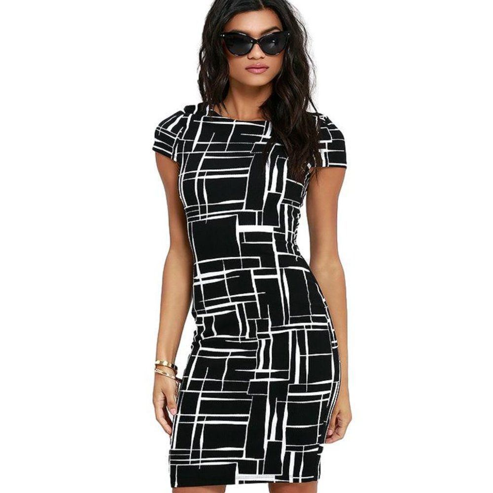 Short Sleeve Unique Black & White Printed Fitted D